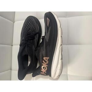 Hoka Clifton 9 - Women’s 11
